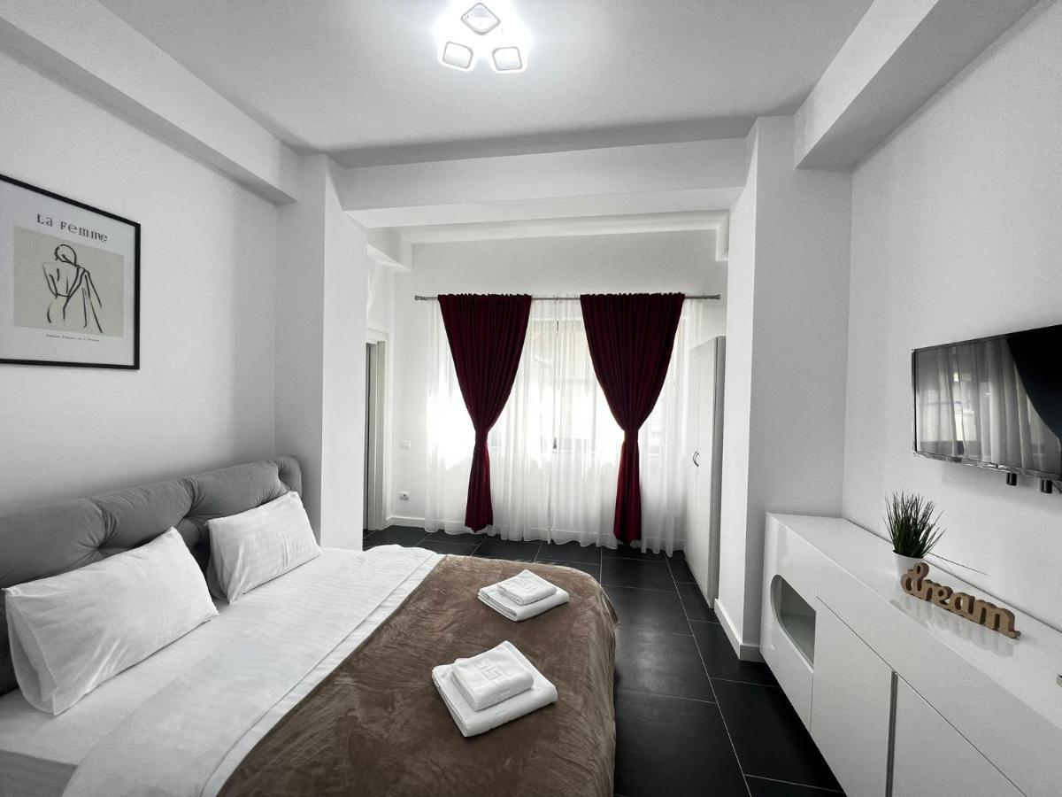 Cozy Aparthotel - Central City Suceava Esterno foto