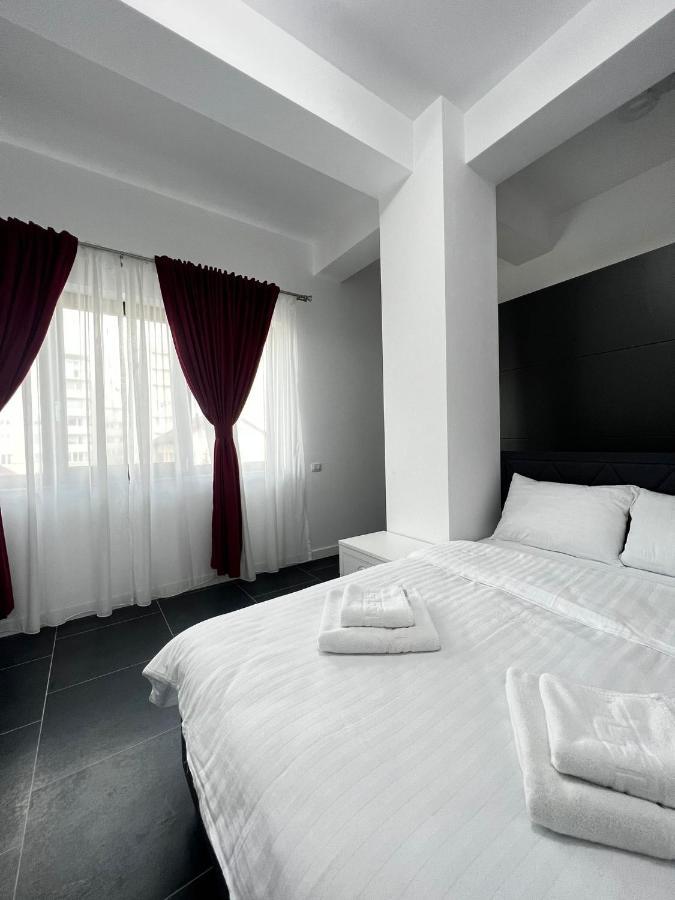 Cozy Aparthotel - Central City Suceava Esterno foto