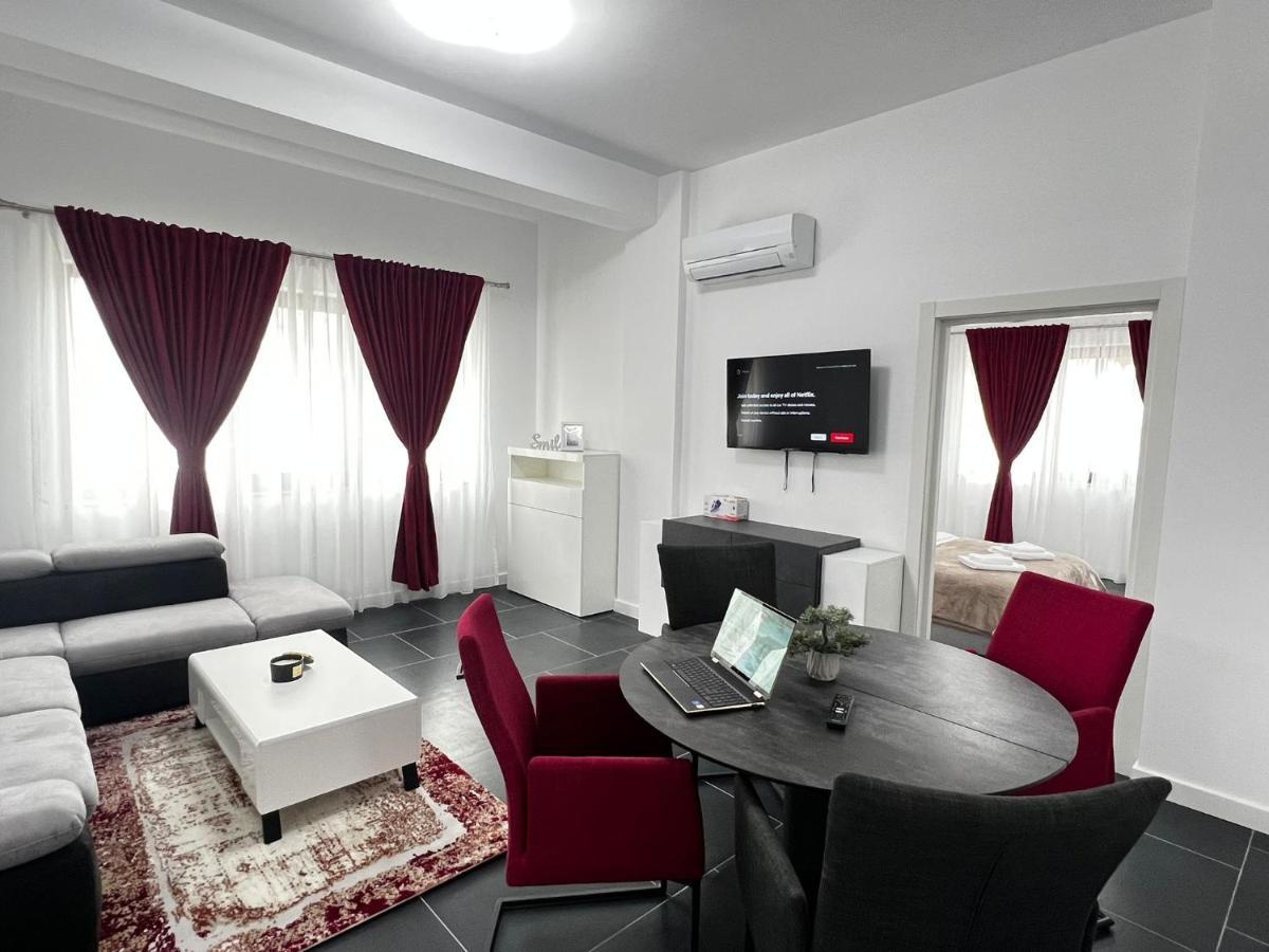 Cozy Aparthotel - Central City Suceava Esterno foto