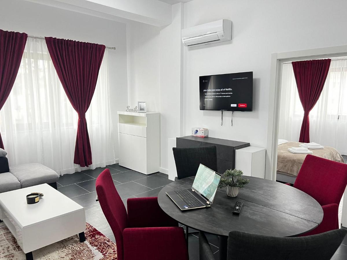 Cozy Aparthotel - Central City Suceava Esterno foto