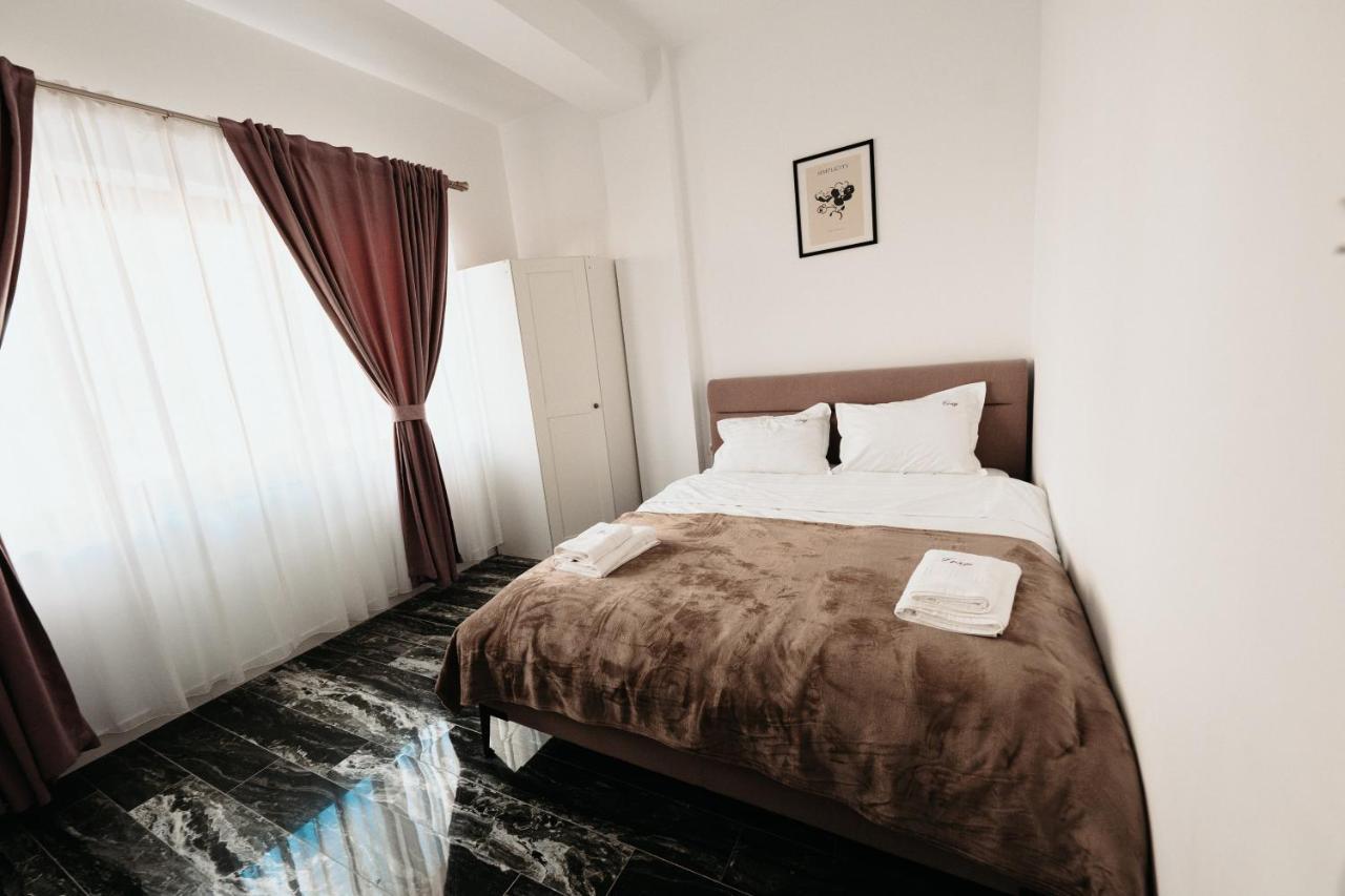 Cozy Aparthotel - Central City Suceava Esterno foto