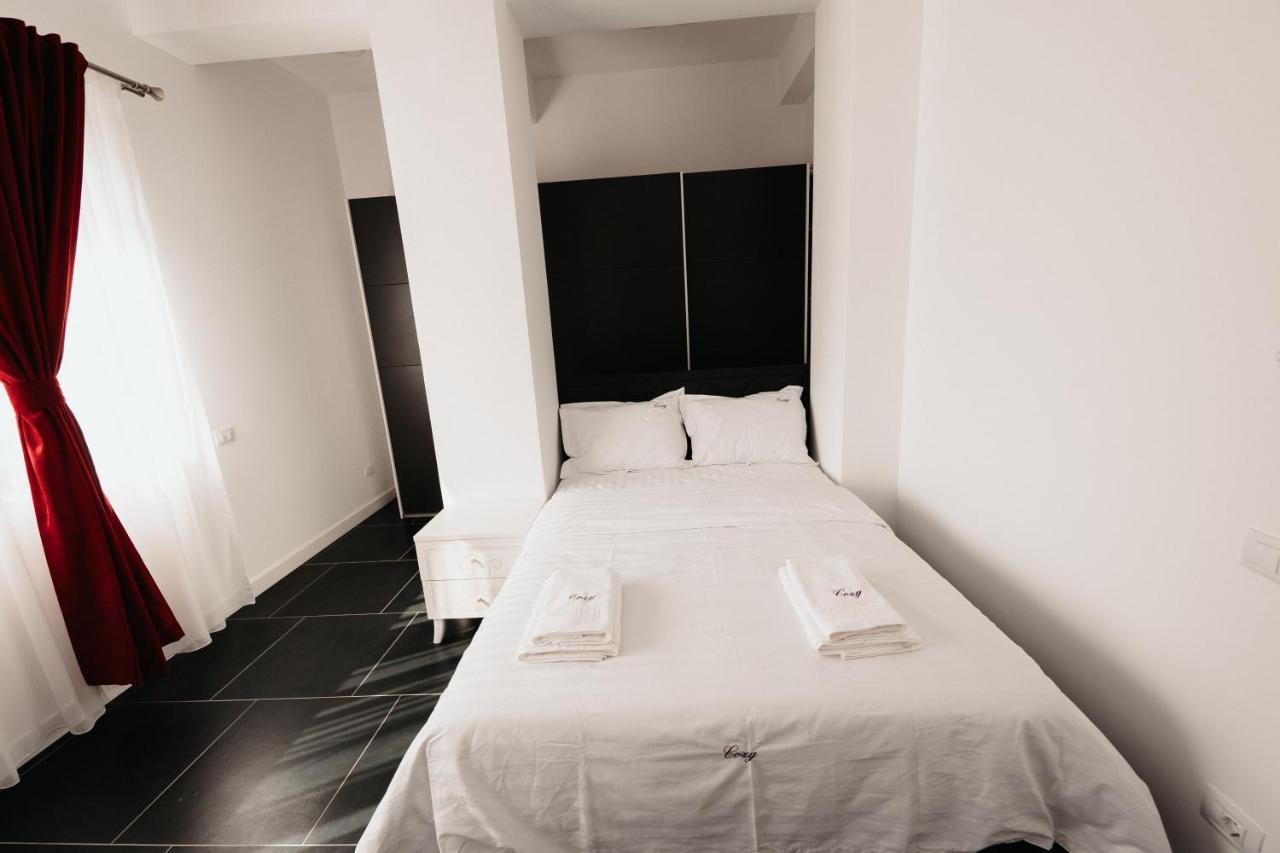 Cozy Aparthotel - Central City Suceava Esterno foto