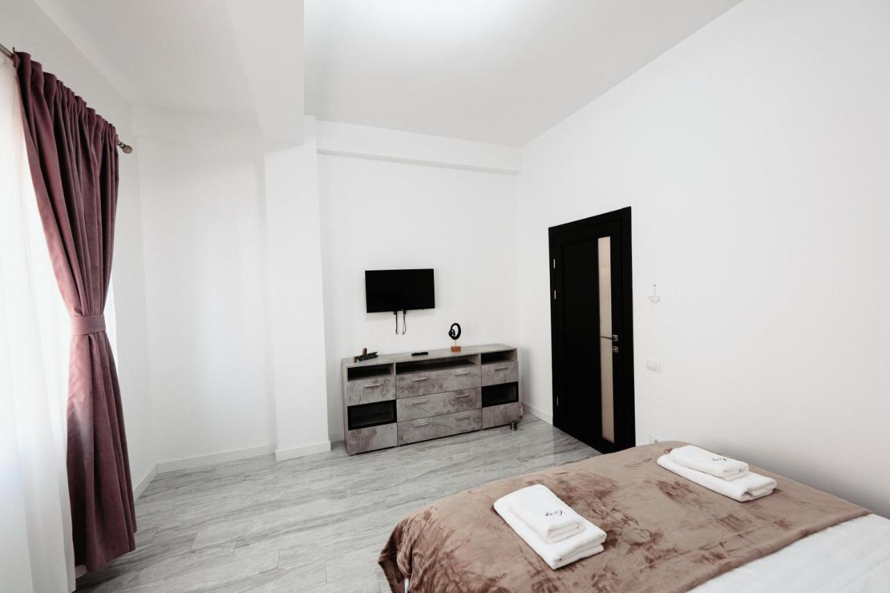 Cozy Aparthotel - Central City Suceava Esterno foto