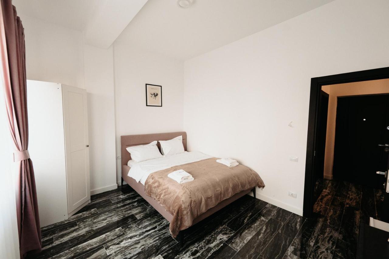 Cozy Aparthotel - Central City Suceava Esterno foto